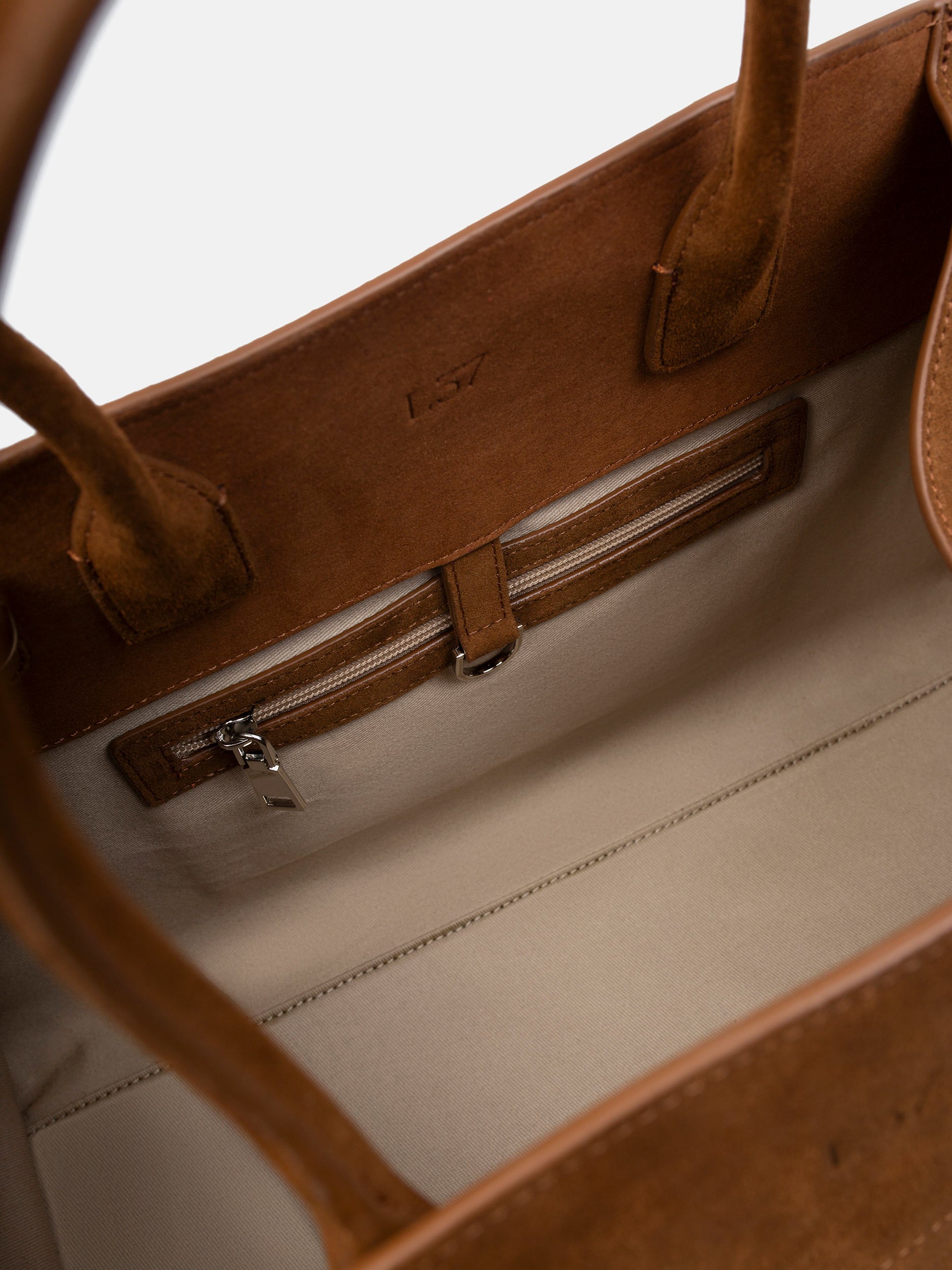 672e15da91d1aa5a7ab18b66cccb4d8a