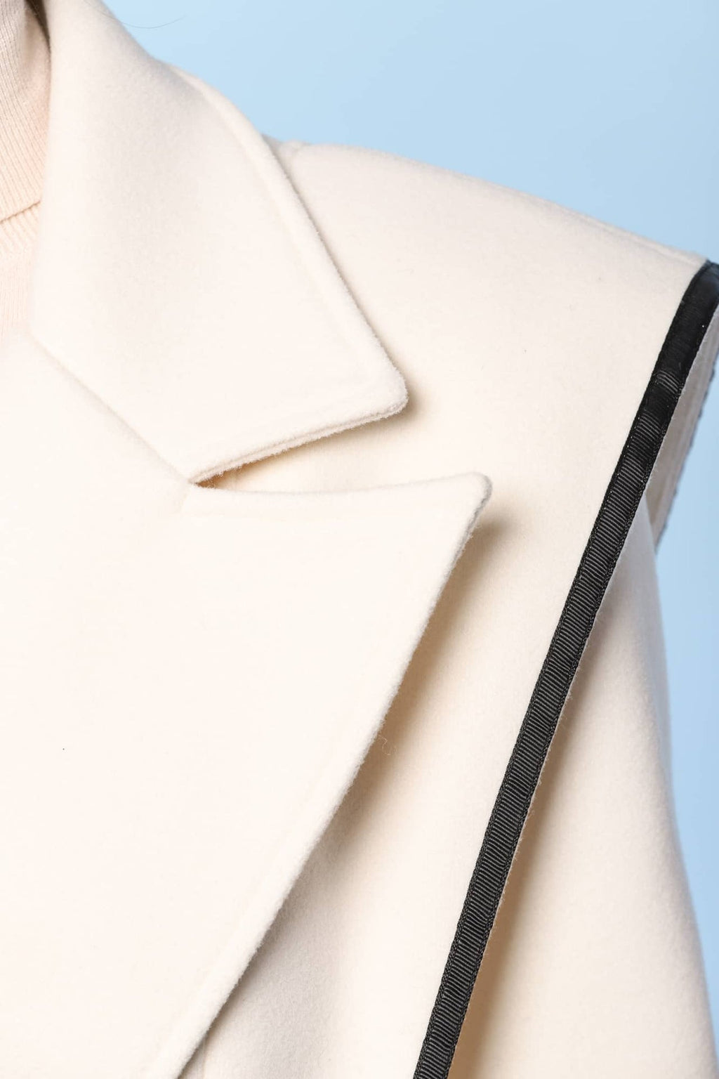 MANTEAU LONG YVN POWER STATEMENT