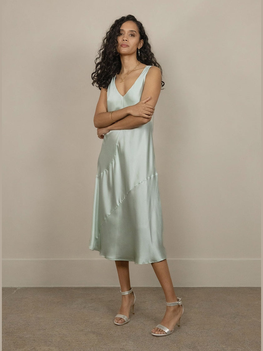 LORA GENE - CAMILLE V-NECK SILK DRESS - Fashion Roots