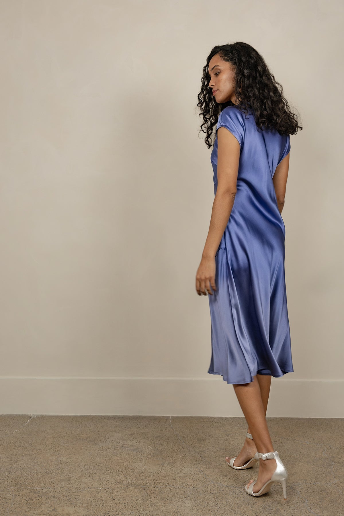 ROBE EN SOIE COUPE EN BIAIS CHLOE 