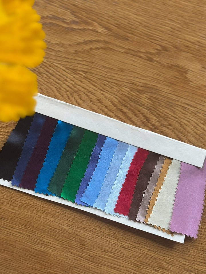 LORA GENE - SILK COLOUR CARD - Fashion Roots