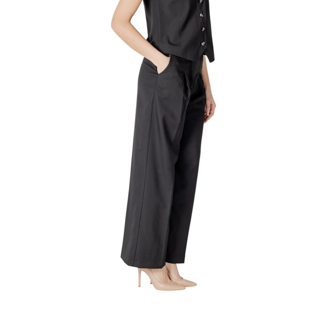 Ichi - Ichi  Women Trousers
