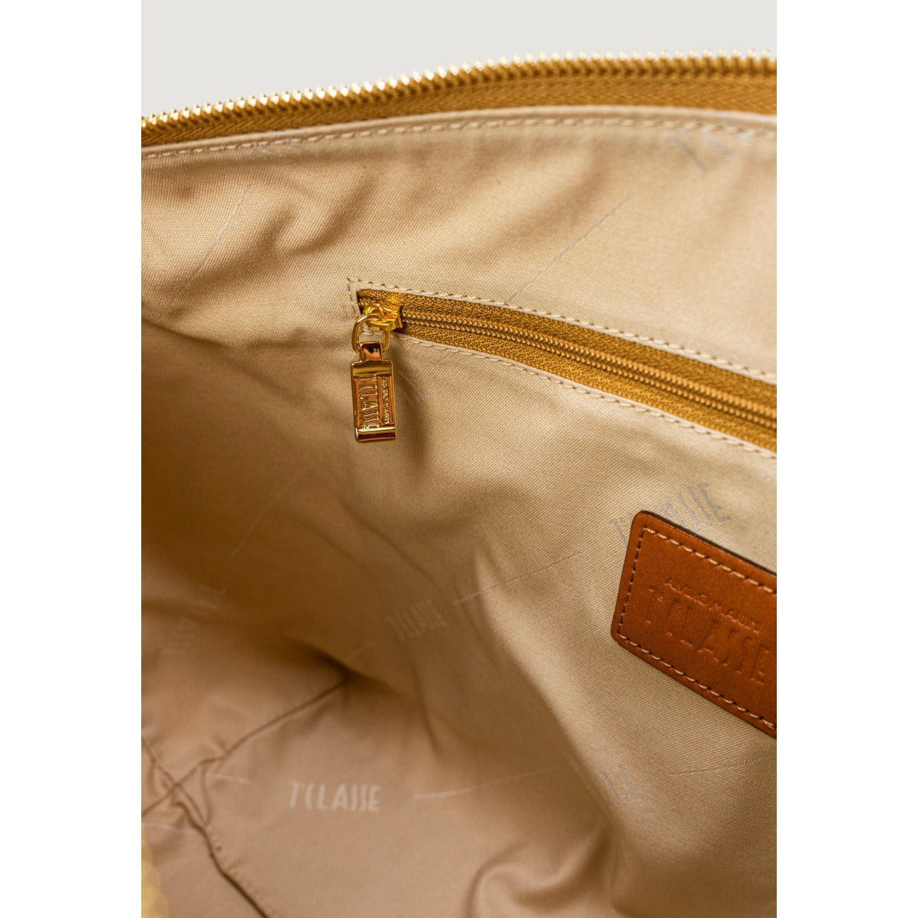 Alviero Martini Prima Classe - Alviero Martini Prima Classe  Women Bag